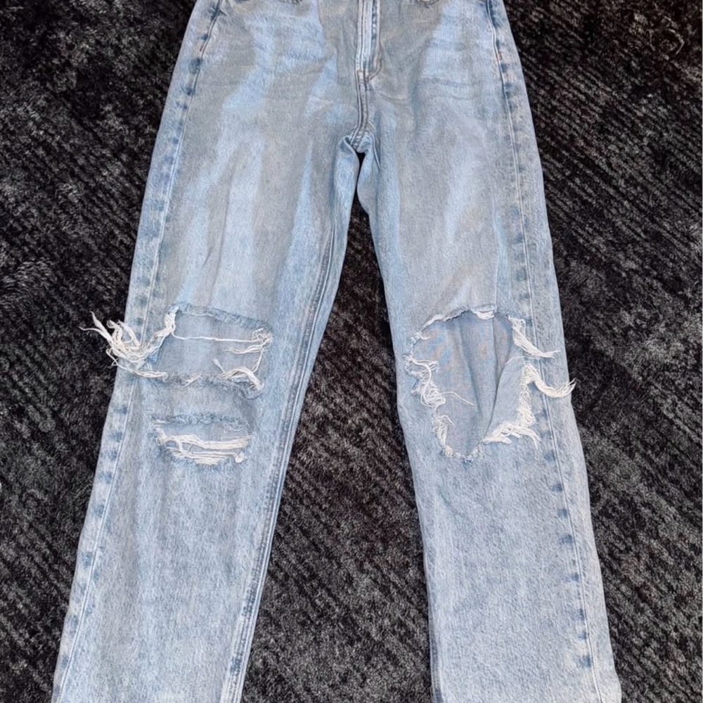 American Eagle Outfitters Light Blue Ripped Straight Leg Jeans